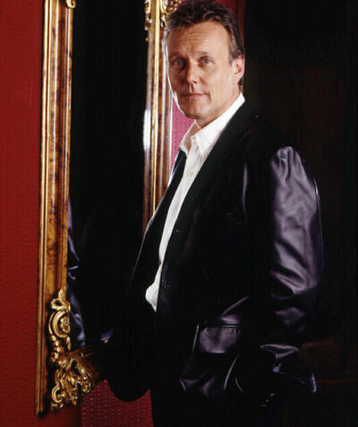 Giles · Darsteller
